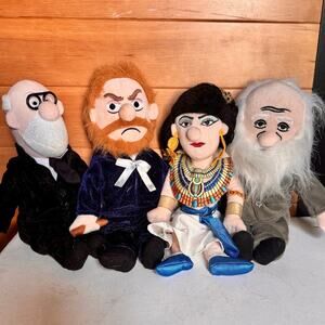 Historical Icons in Plush Form – Freud’s Couch Not Included